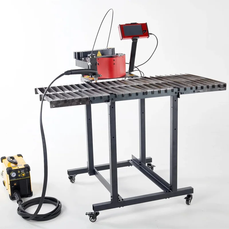 La FlexTable avec l'ArcDroid et le découpeur plasma raccordé